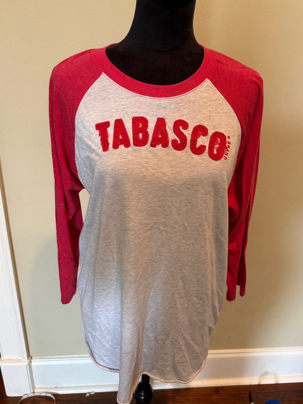 Tabasco Red-Sleeve Raglan Tee with Heather Gray Body